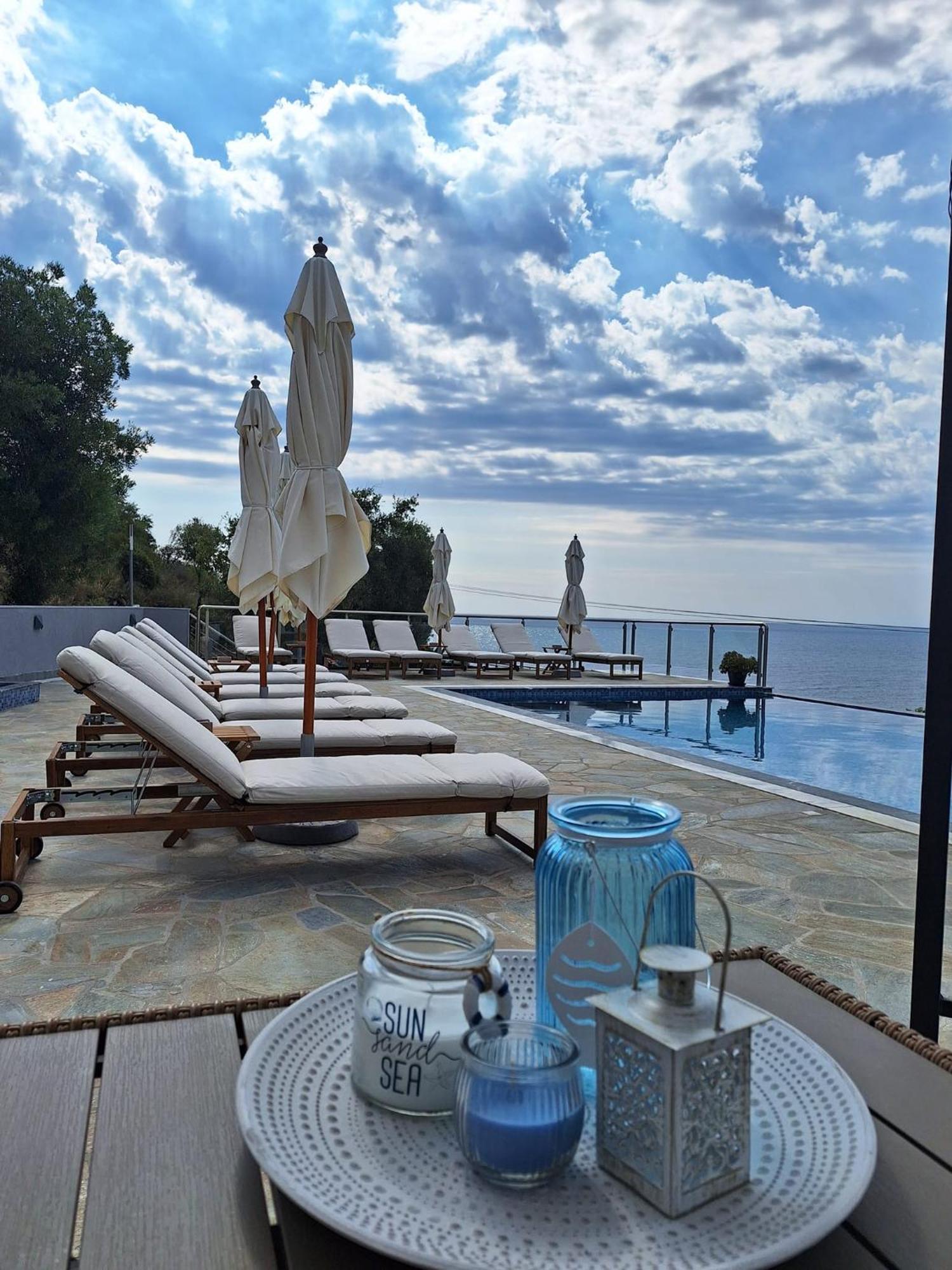 Sarti Thea Hotel Ngoại thất bức ảnh